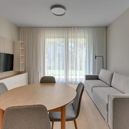 Nadmorski Dwor - Przy Plazy Apartment *