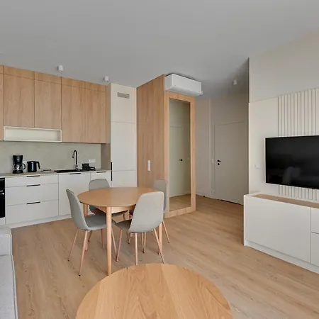 Nadmorski Dwor - Przy Plazy