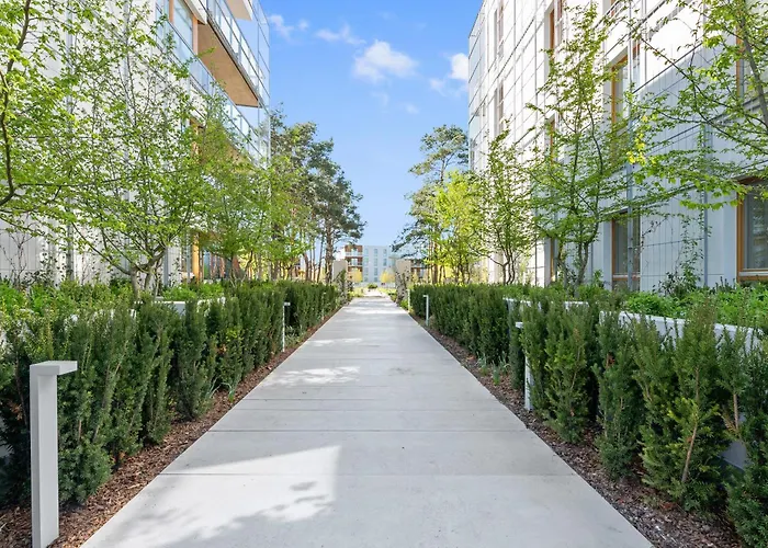 Nadmorski Dwor - Przy Plazy